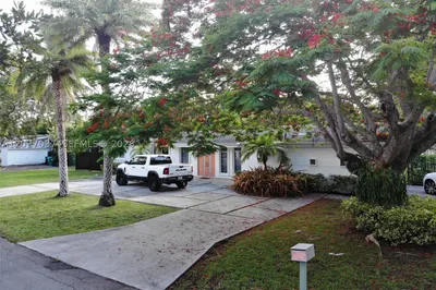 12800 SW 82nd Ct 1