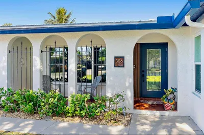 Winnachee Dr Front Door