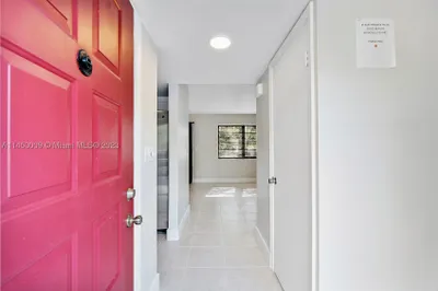 740 SE 1st Way #111 1