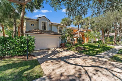 25 Grand Bay Circle 1