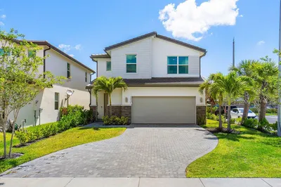 1533 Verawood Lane Exterior