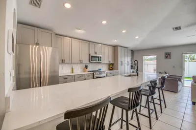 6036 Azalea Circle 1