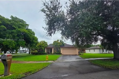4800 SW 120th  Ave 1