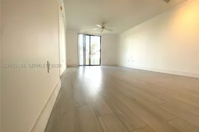 1919 Van Buren St #506A 1