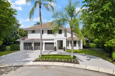 3315 Saint Charles Circle 1