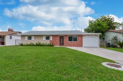 4317 Applecrest Drive 1