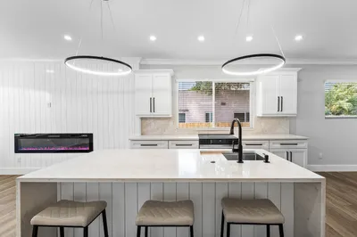 1150 W 25th Street 1