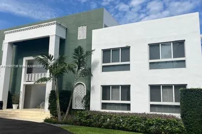 9920 Collins Ave #23 1