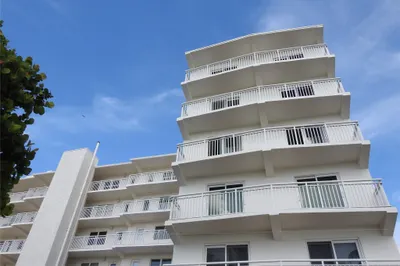 901 S Surf Road #401 1