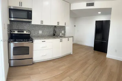8275 SW 205th 1