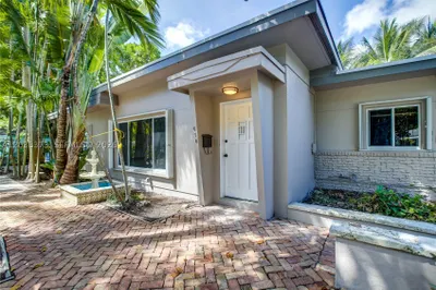616 SW 11th Ct 1