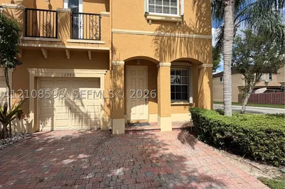 12989 SW 135th Ter 0 1