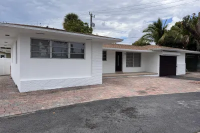 11 NW 56th Street 1