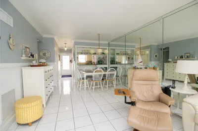 298 SE 6th Ave #9 1