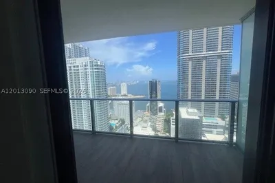 1010 Brickell Ave #3704 1