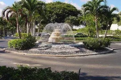 10 Royal Palm Way #305 1