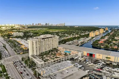 13499 Biscayne Blvd #1408 1
