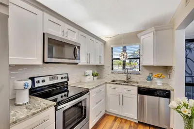 4700 Lucerne Lakes Boulevard #206 1