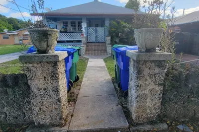 401 NW 23rd Ct 1
