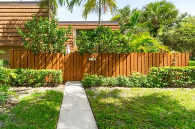 2535 25th Court 1