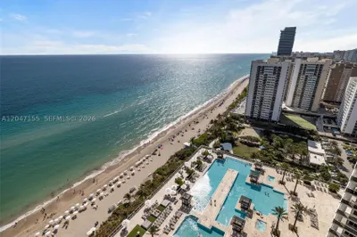 1830 S Ocean Dr #2703 1