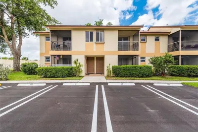 508 Gardens Dr #202 1