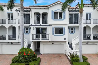 3028 Waterside Circle #3028 1