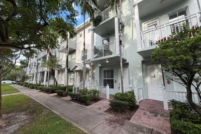252 SW 14TH Avenue #252 1