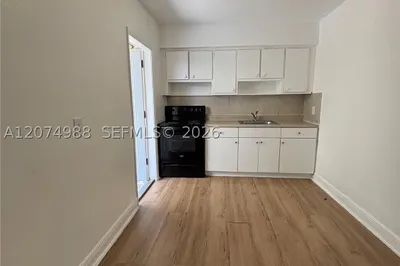 951 SW 5th St #1 1