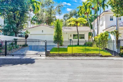 1750 Espanola Dr 1