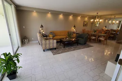 3800 OAKS CLUBHOUSE Drive #112 1