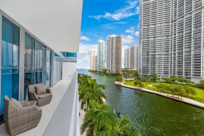 200 Biscayne Boulevard Way #504 1