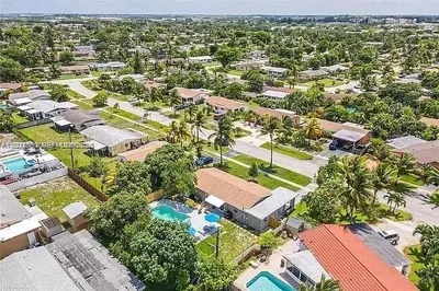 4120 NW 3rd Way 1
