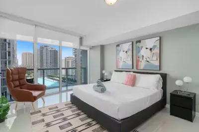 485 Brickell Ave #1901 1