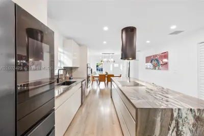 210 NW 42nd St 1