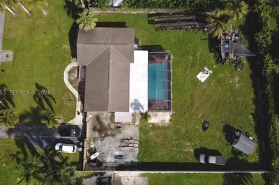 1422 NW 20th St 1