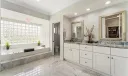 5703 SE Glen Eagle Way Photo