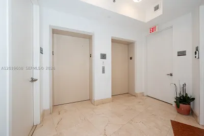 16001 collins ave #1005 1