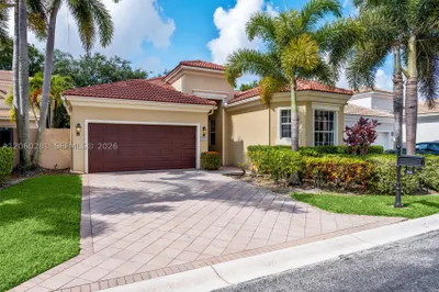 5821 Via De La Plata Cir 1