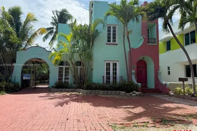 Front View of Home