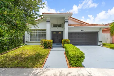 8967 NW 146th Ter 1