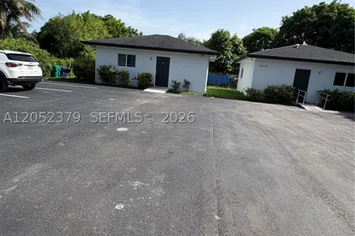 10120 W Fern St 1