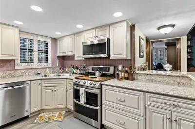 1500 S Ocean Dr #2G 1