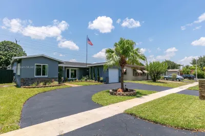 2130 NW 91st Ter 1
