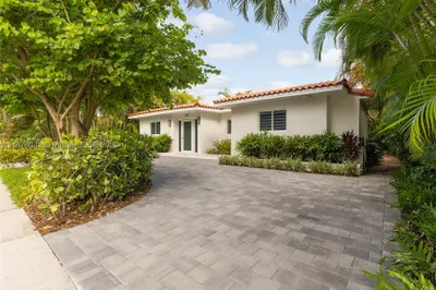 2011 SW 18 St 1