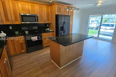 926 NE 27th Ave #926 1