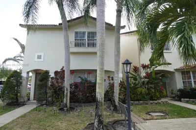 500 NW 108th Ter 1