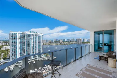 17111 Biscayne Blvd #2001 1