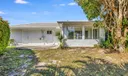 9390 SE Little Club Way N Photo