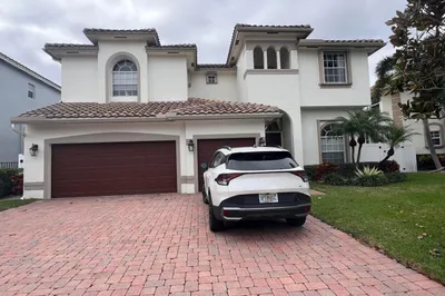 21. the front of the home 2